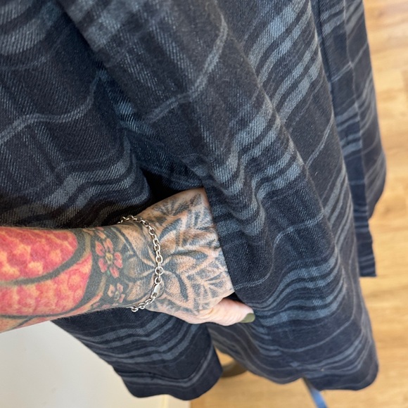 Disturbia Black & Gray Plaid Lightweight Shirt Jacket - Picture 3 of 3